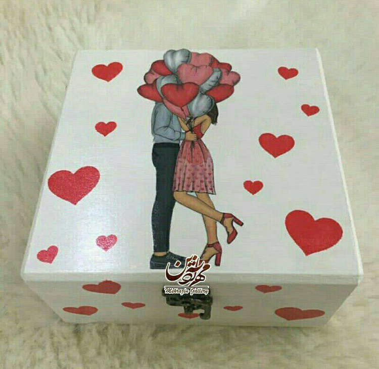 جعبه هدیه چوبی طرح ولنتاین گالری مهرآذین کد ۰۱